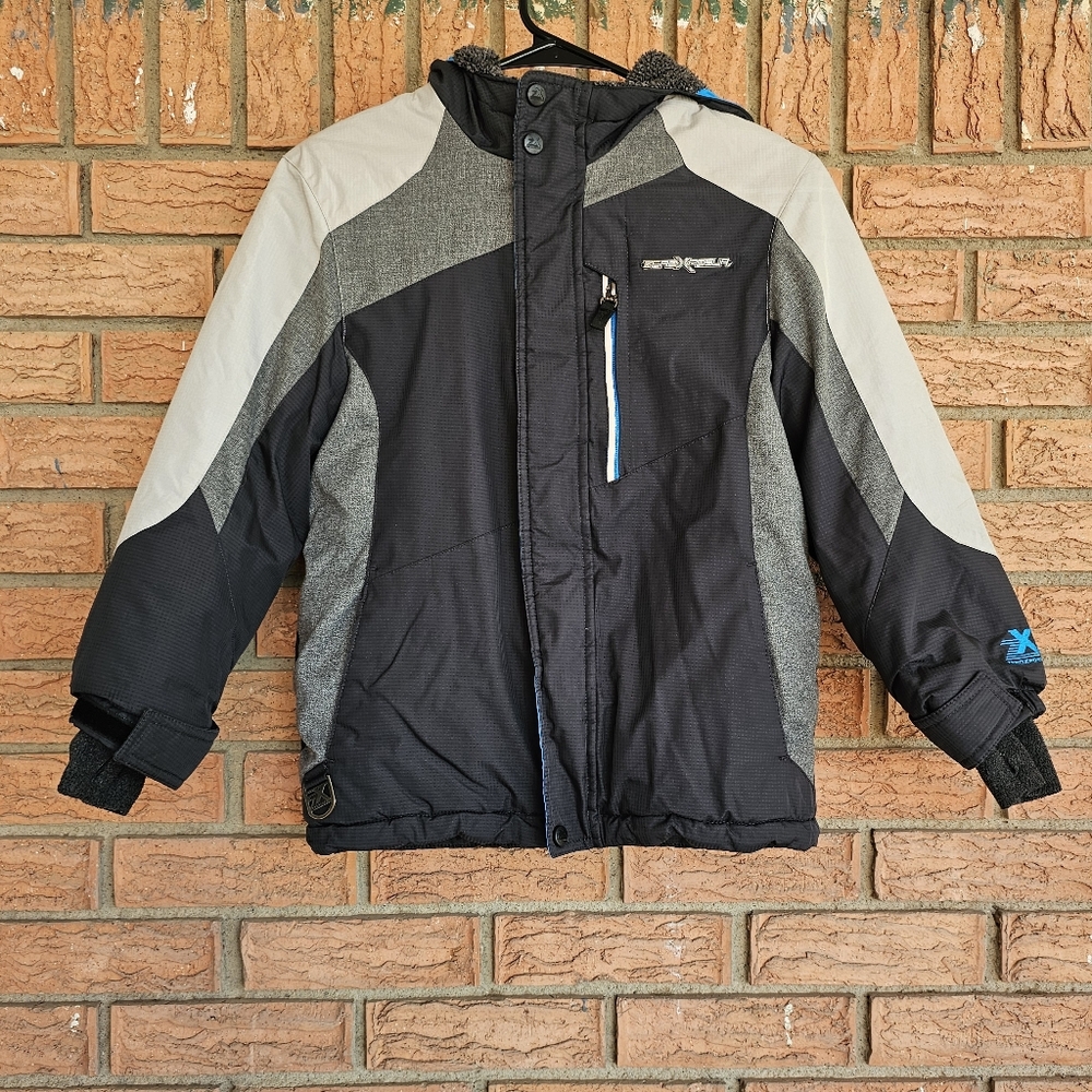 WELL LOVED ZeroXposur Kids Black and Gray Jacket Size 7/8